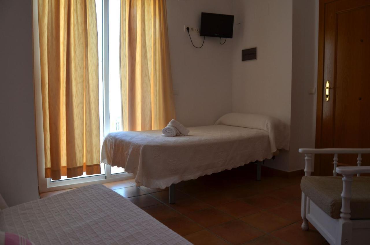 Hostal Dona Antonia Hotel Punta Umbria Exterior photo
